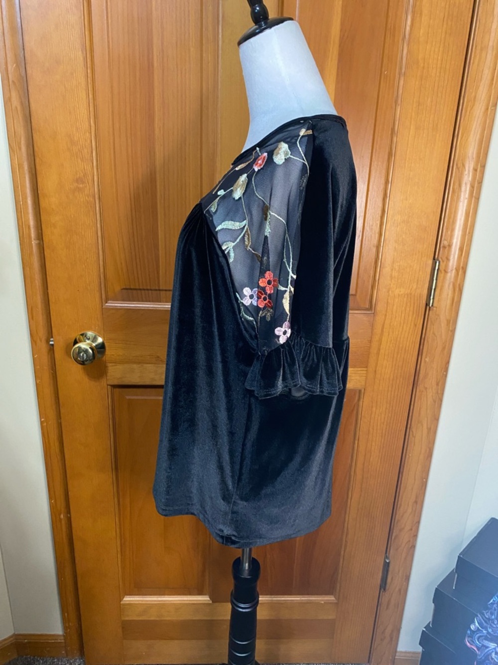Pleione Women's Black Embroidered Floral Blouse - Picture 3 of 4